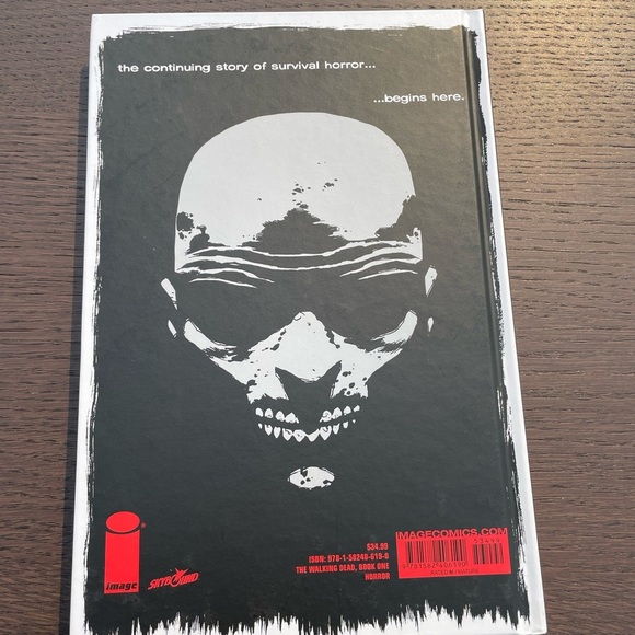 The Walking Dead hardcover graphic novel - Book One - Picture 4 of 4